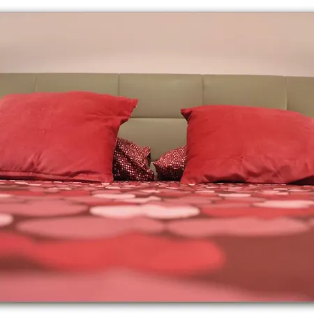 De 60 M² Con 2 Habitación/es Y 2 Baño/s De Uso Privado, En Salerno-centro De La Ciudad