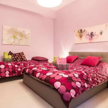 Monica's House 3* Салерно