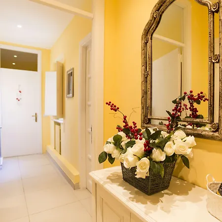 Monica's House Отель типа 