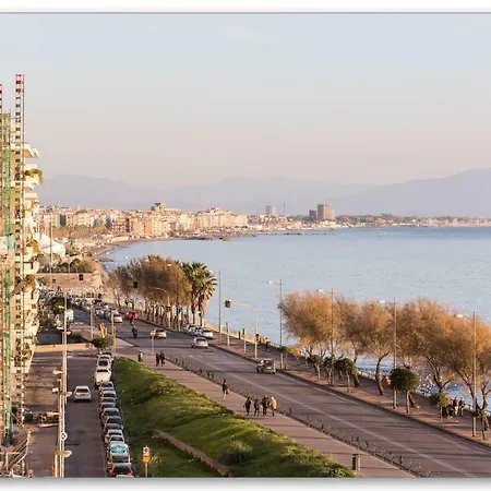 Monica's House 3* Салерно